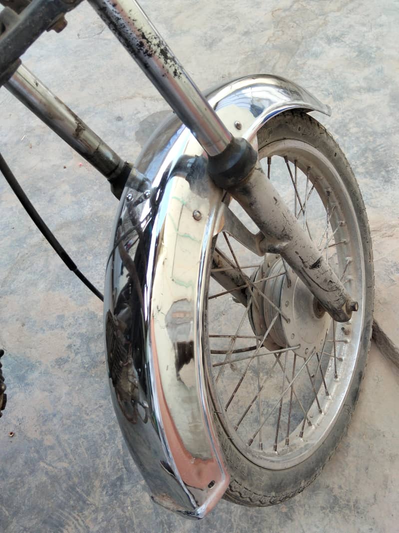 crown motorcycle 4