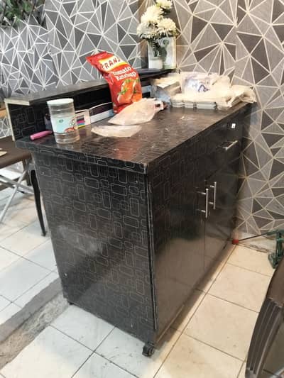Reception Counter/Cash Counter