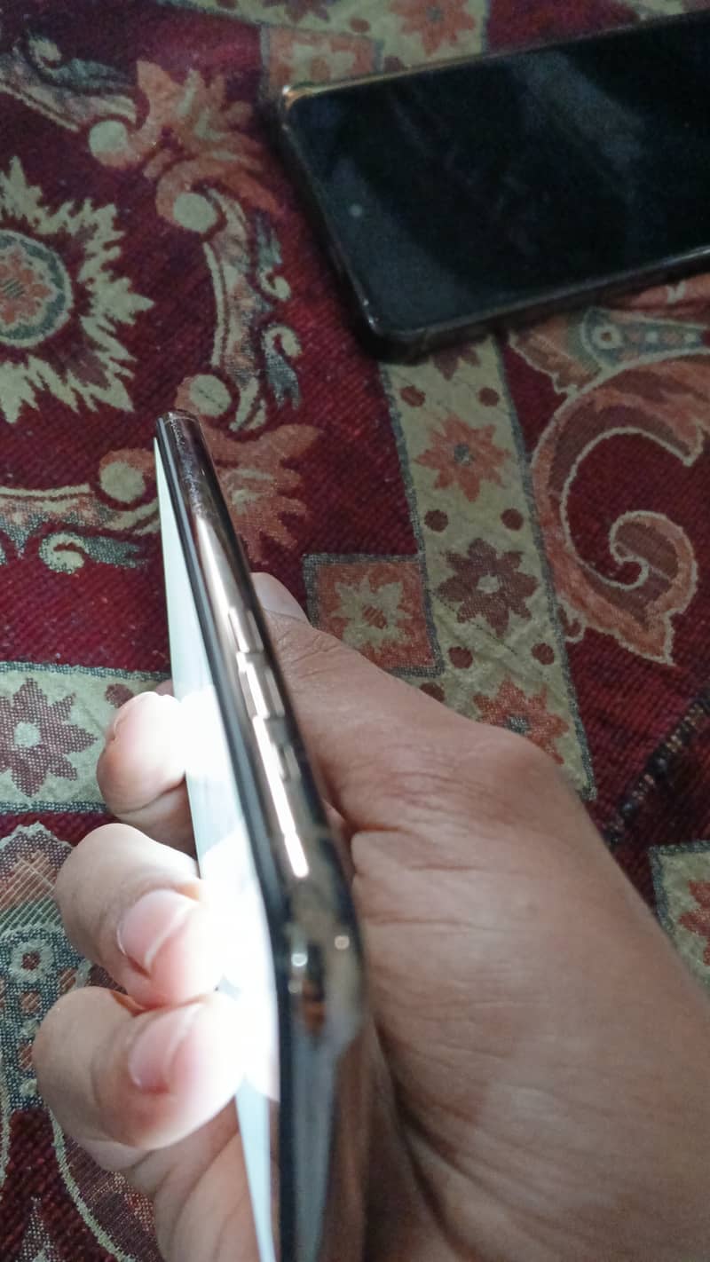 Apple iPhone 11 Pro 8
