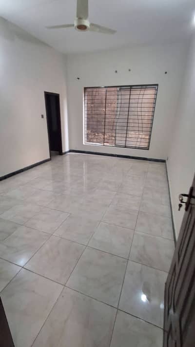 1 Kanal Tile-Floored Lower Portion Available for Rent in WAPDA Town Phase 1, Start Block