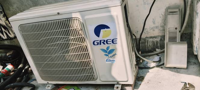 1 ton gree AC for sale in axcellent condition