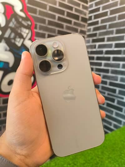 Apple iPhone 16 Pro
