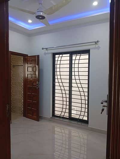 5 Marla Upper Portion For Rent In DHA 9 Town Lahore | 2 Bed | Near Commercial, Park & Masjid