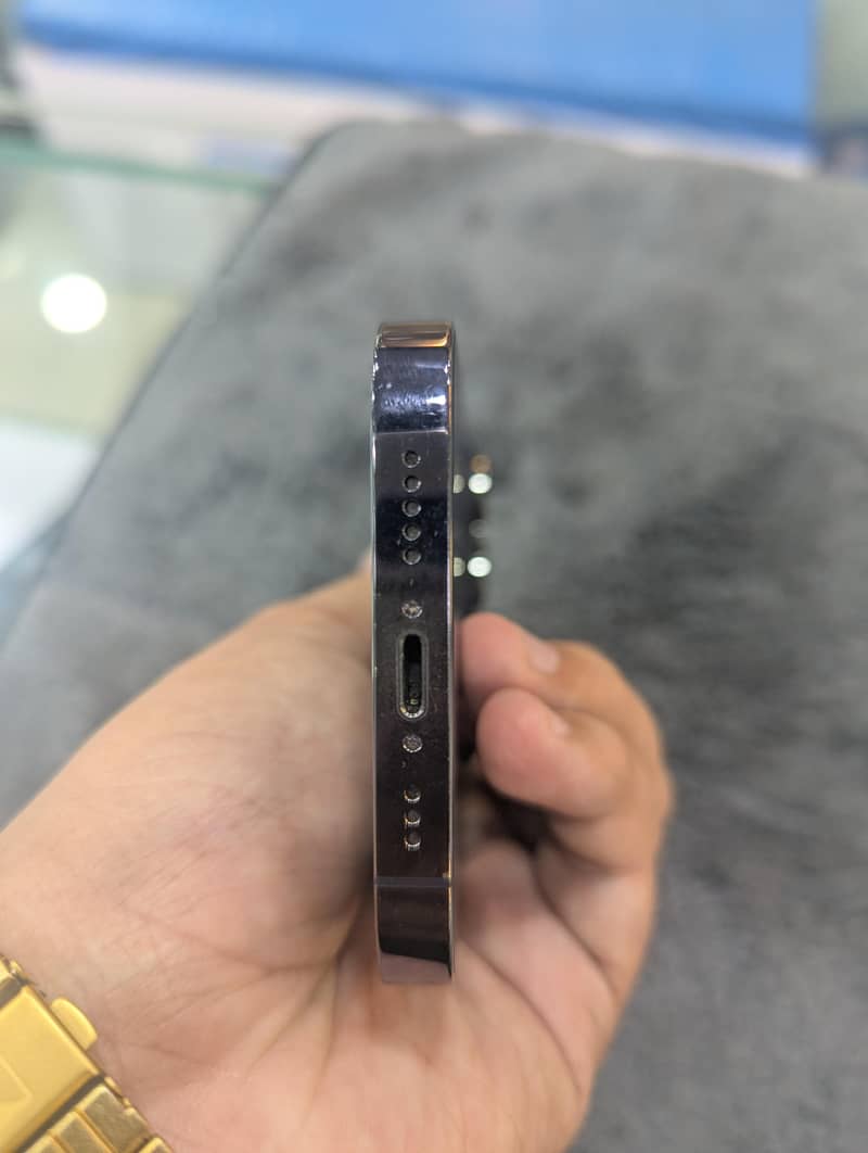 14 pro 1