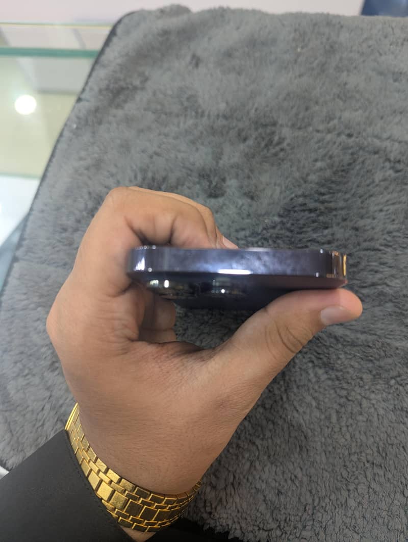 14 pro 4