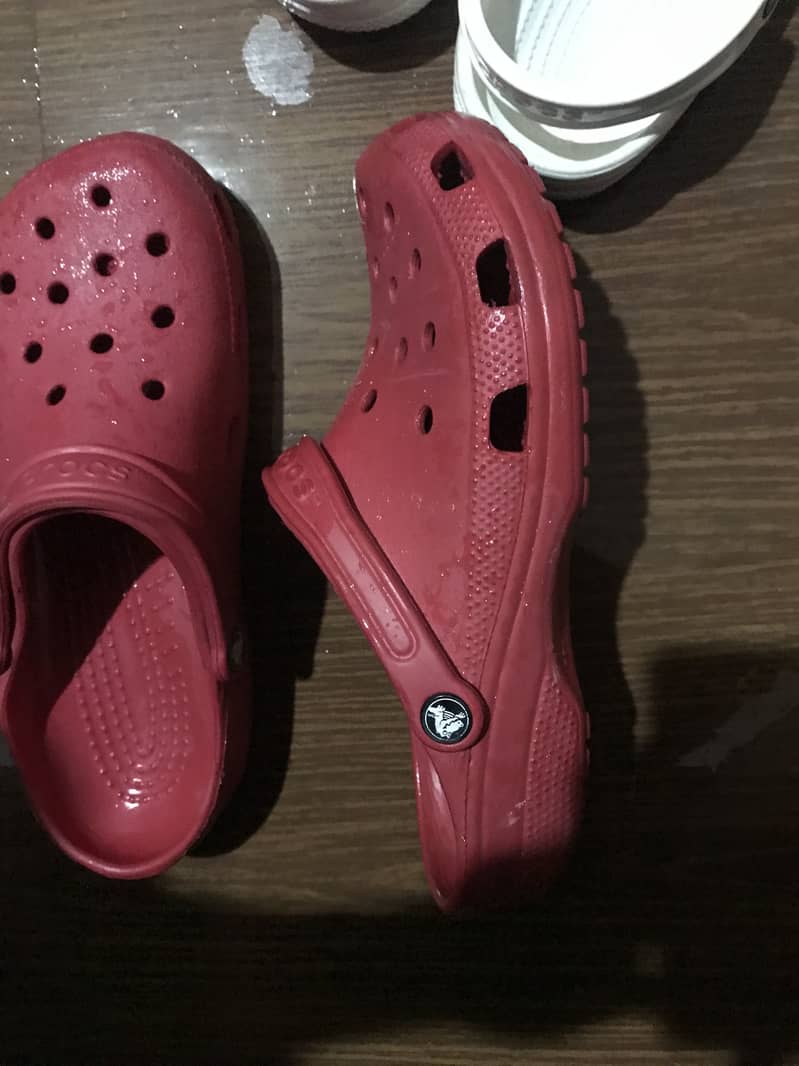 Crocs 4