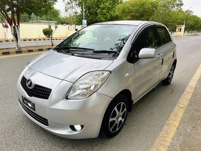 Dr (R) Army Officer Used Full Original Toyota Vitz B Intelligent 1.0