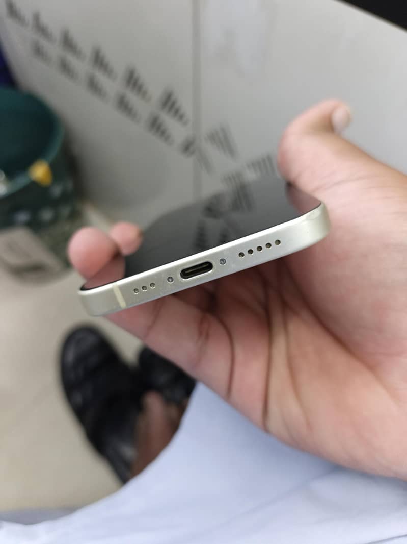 Apple iPhone 15 2