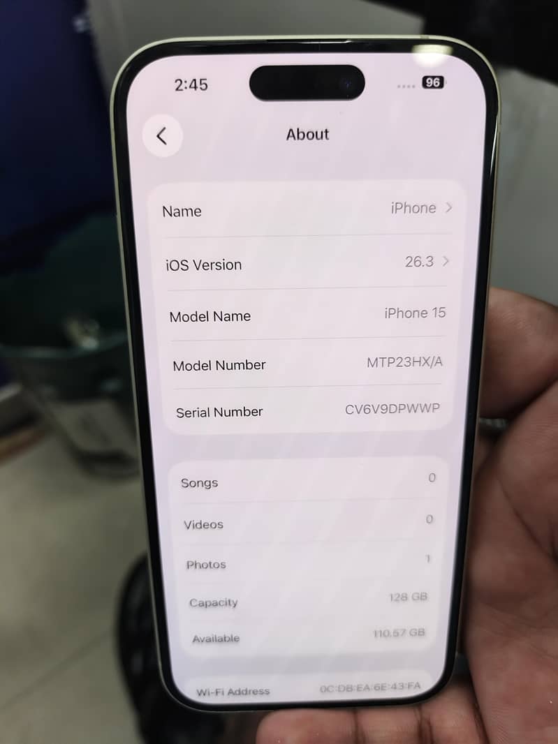 Apple iPhone 15 5