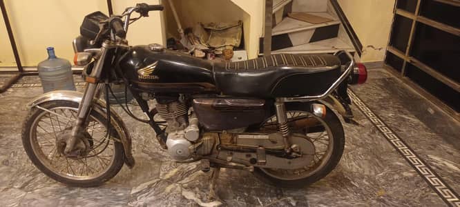 Honda CG125 Special Edition