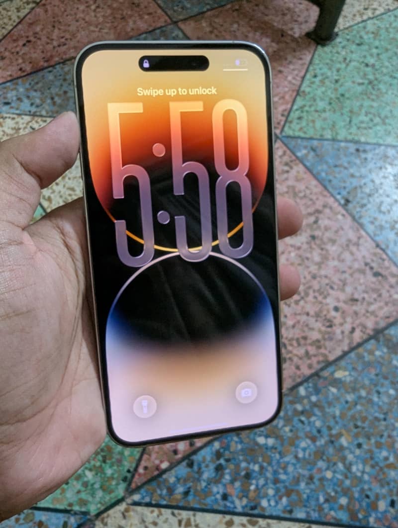 Apple iPhone 14 Pro Max 6