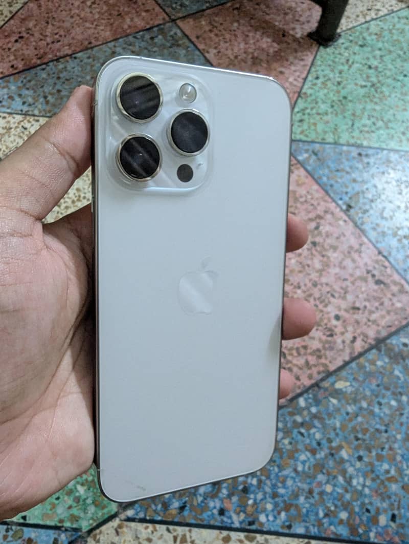 Apple iPhone 14 Pro Max 7