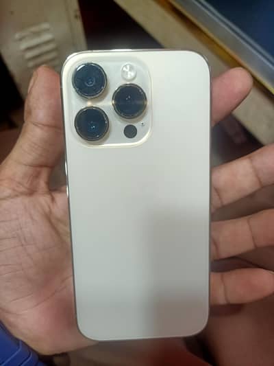 Apple iPhone 16 Pro