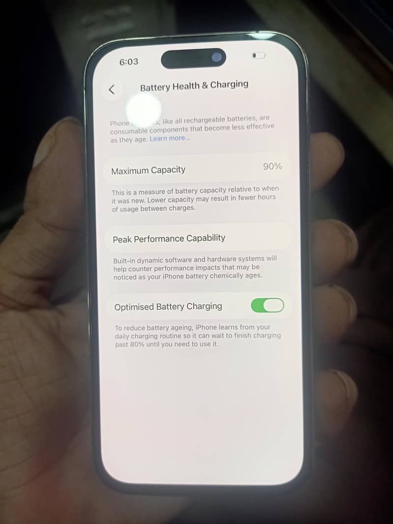Apple iPhone 16 Pro 2