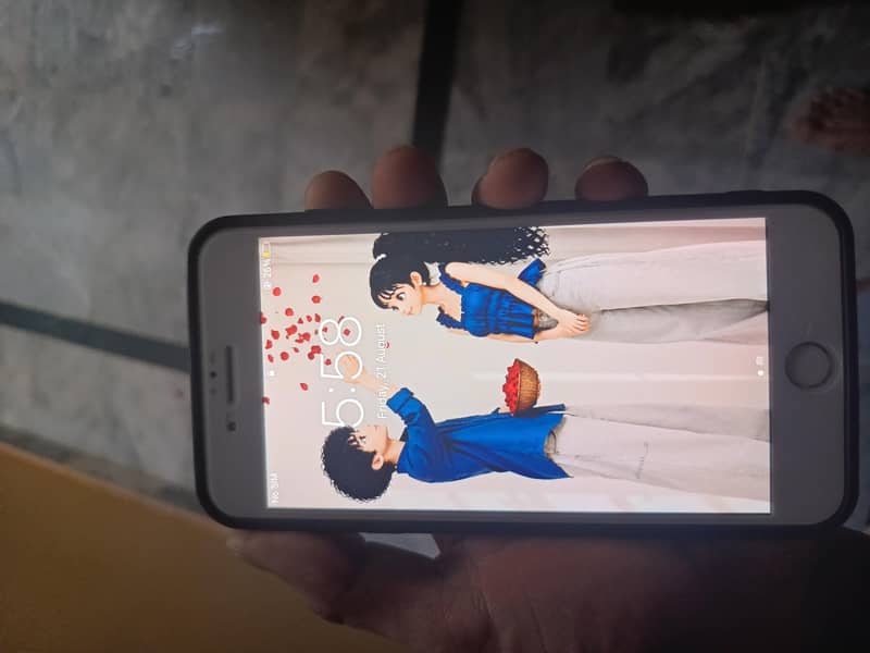 Apple iPhone 7 Plus 1