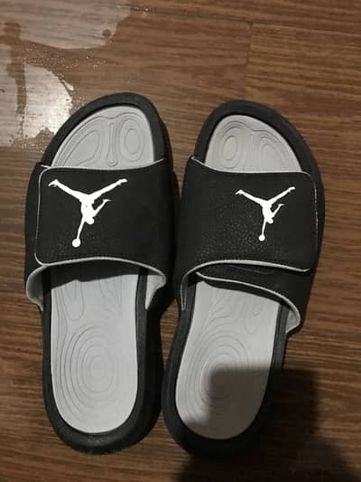 Nike jordan slippers