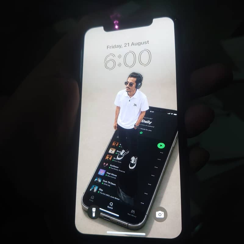 Apple iPhone XS 0