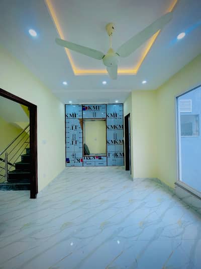 3 Marla Brand New House In Platinum Homes