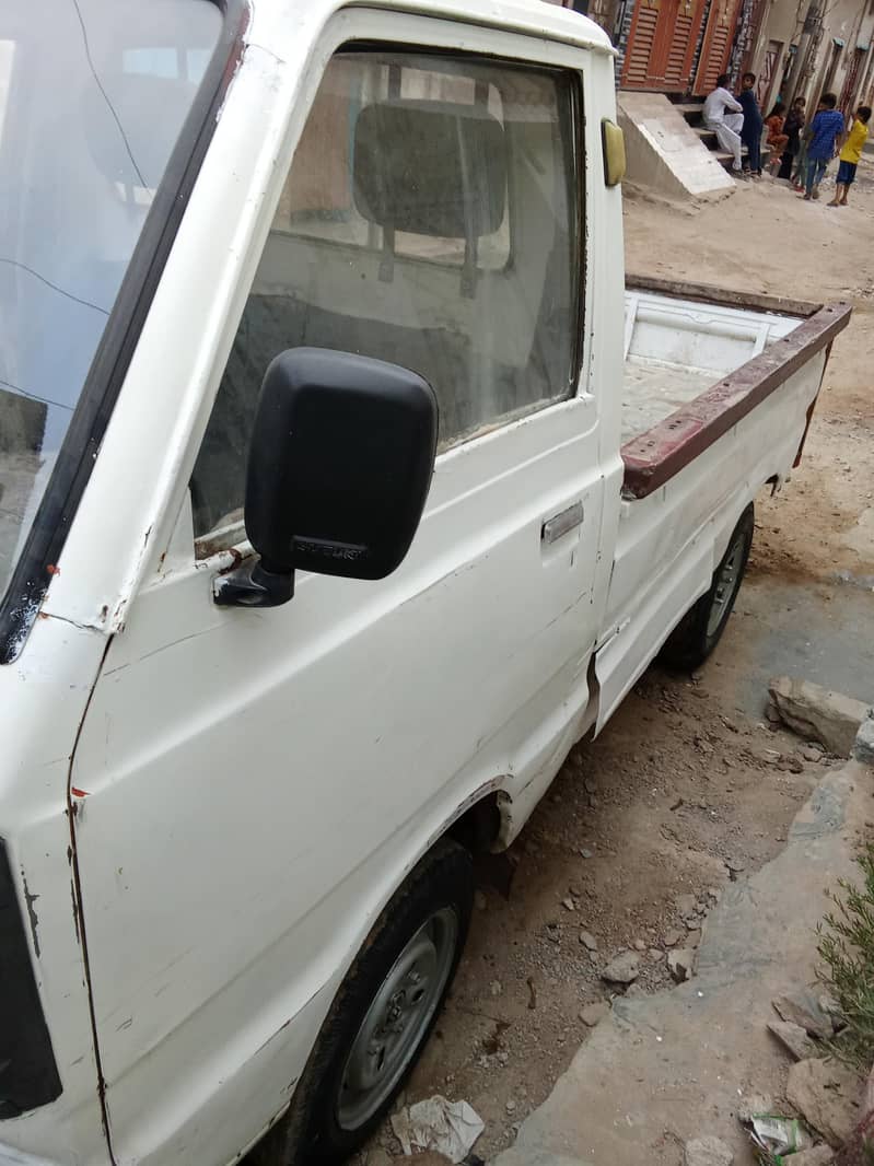 Suzuki bolan 4