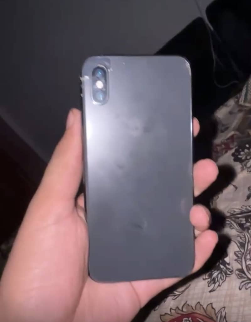 iPhone XS 0