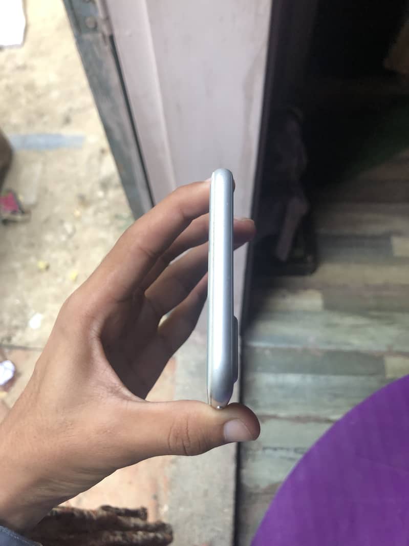 IPhone 7 Plus (Exchange Possible) 5