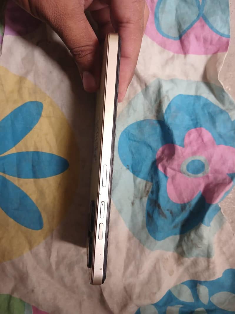 Tecno Spark 20C 4