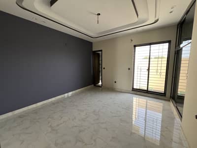 10 Marla House Ideally Situated In Bagh-E-Iram Housing Society