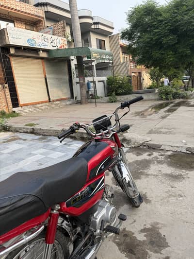 Paka 24 hai neat and clean condition