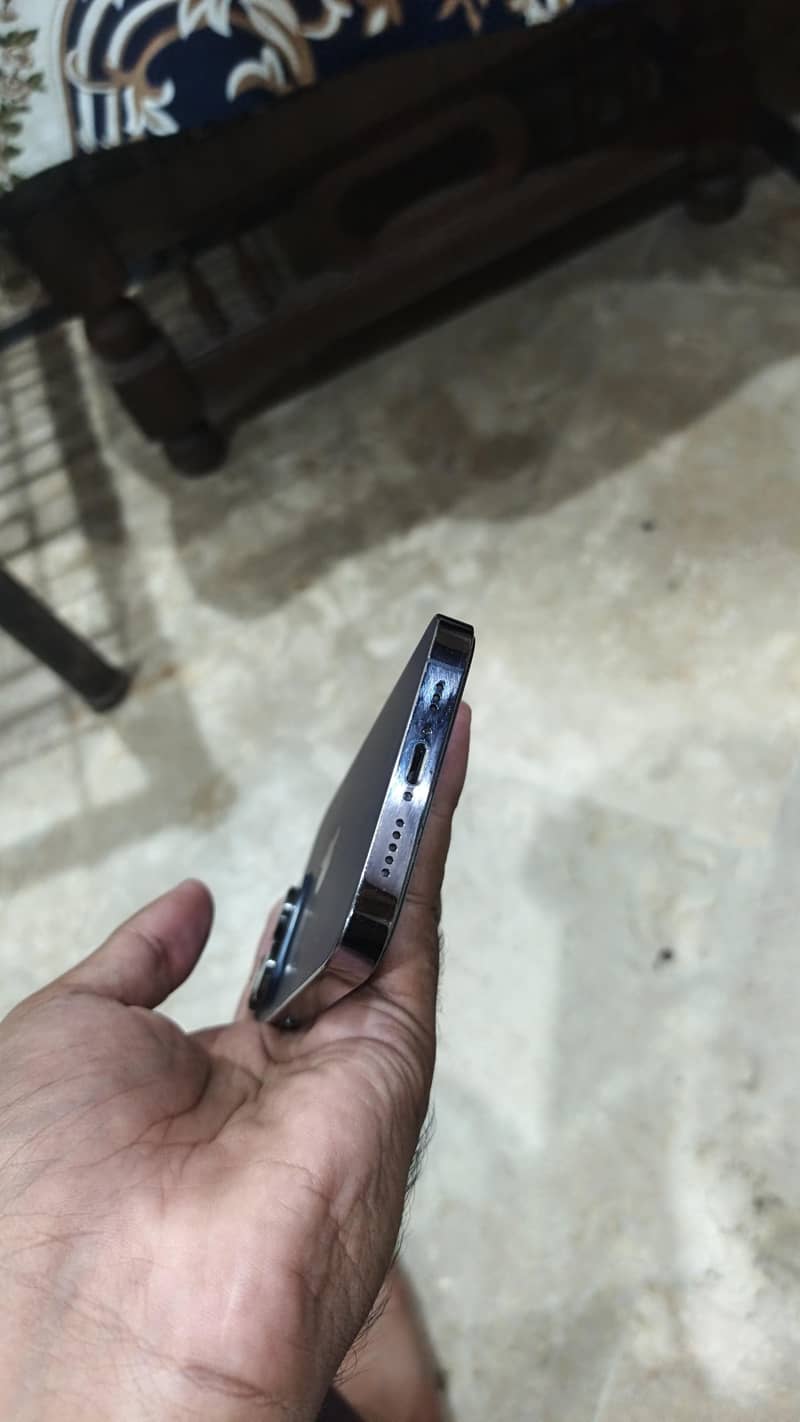 Apple iPhone 14 Pro 3
