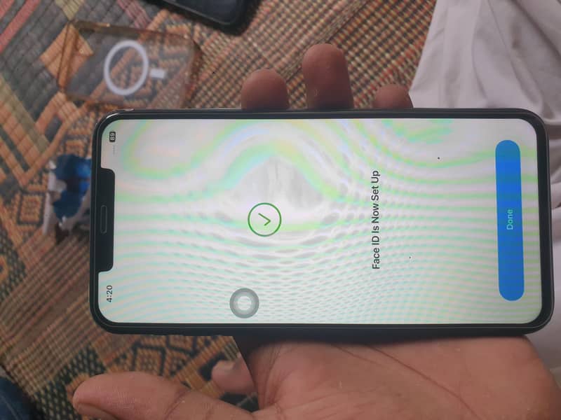 iphone 11 pro max 4