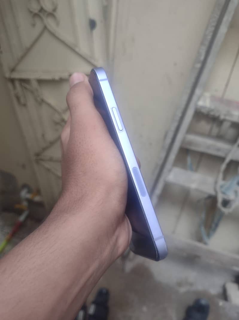 Apple iPhone 12 2