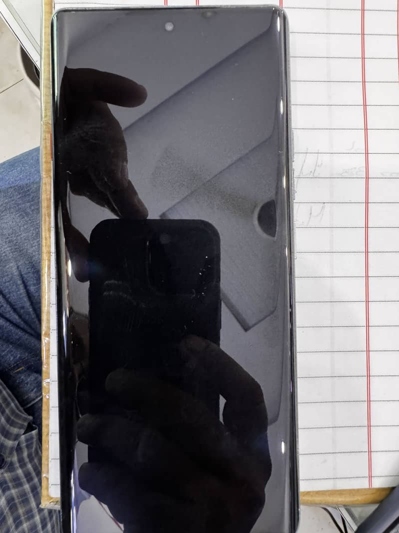 Tecno CAMON 40 Pro 1