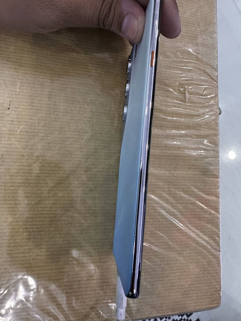 Tecno CAMON 40 Pro 3