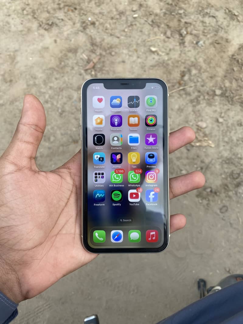 iPhone 11 1