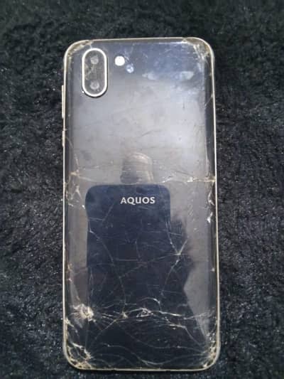 Sharp Aquos R2