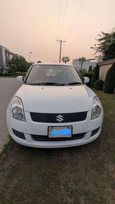 Suzuki Swift DX 2011