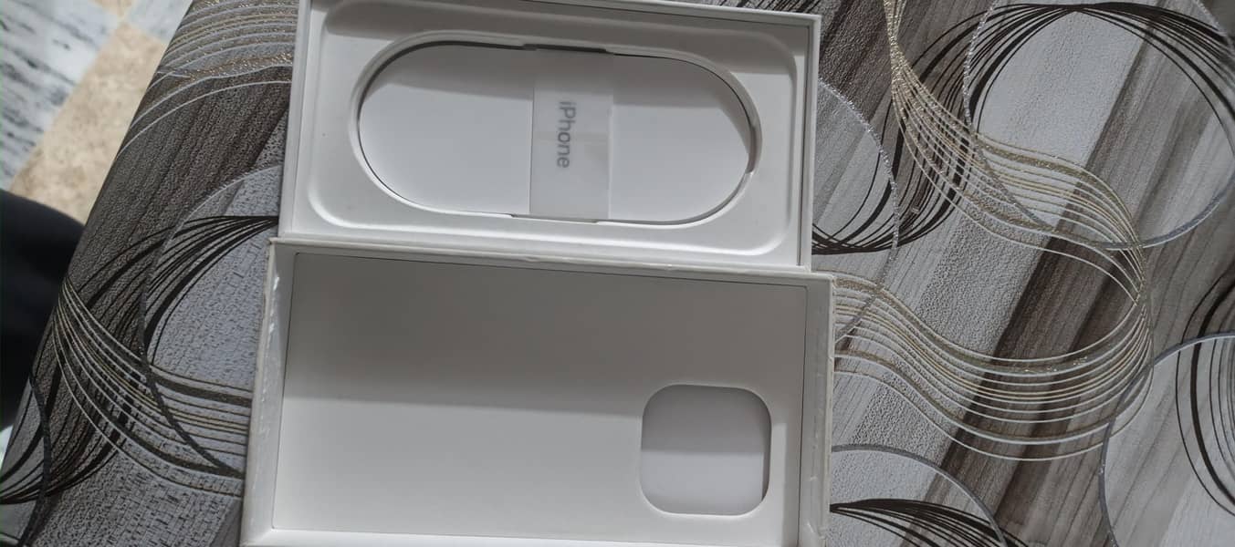 Apple iPhone 16 Pro 5