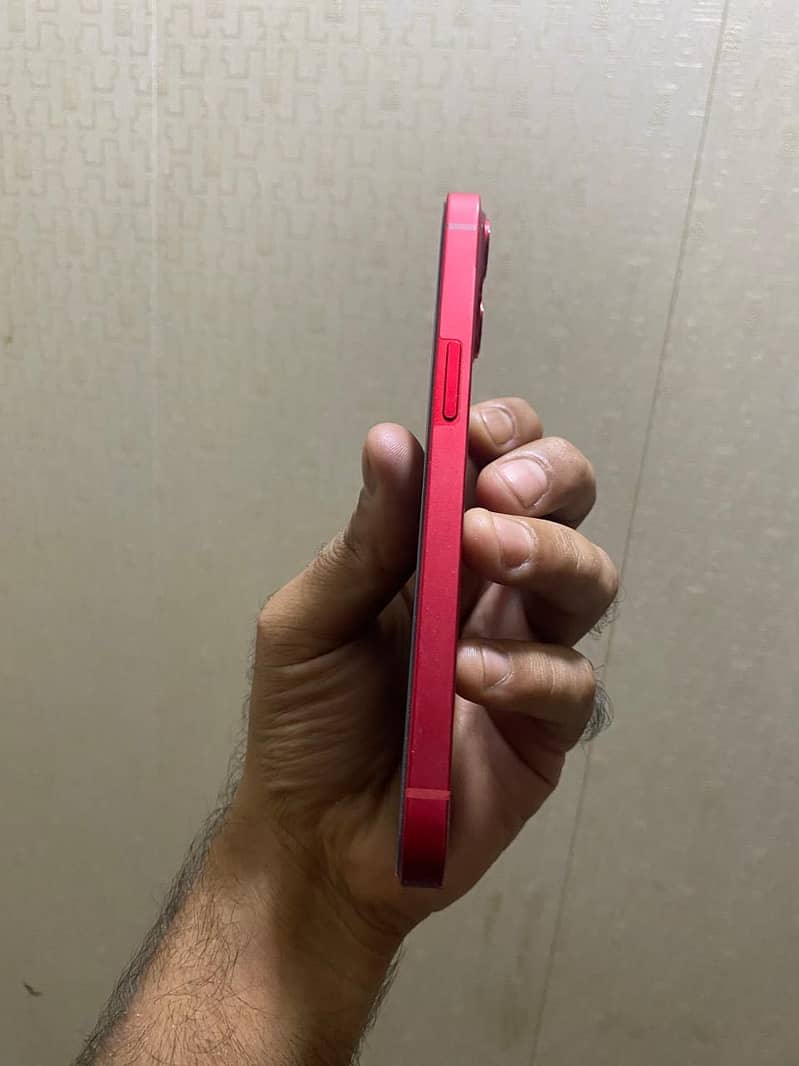 Apple iPhone 13 1