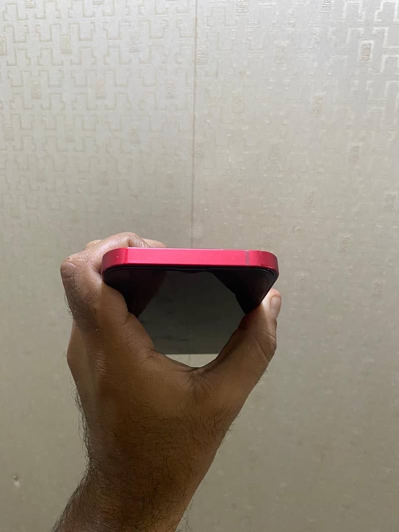 Apple iPhone 13 2