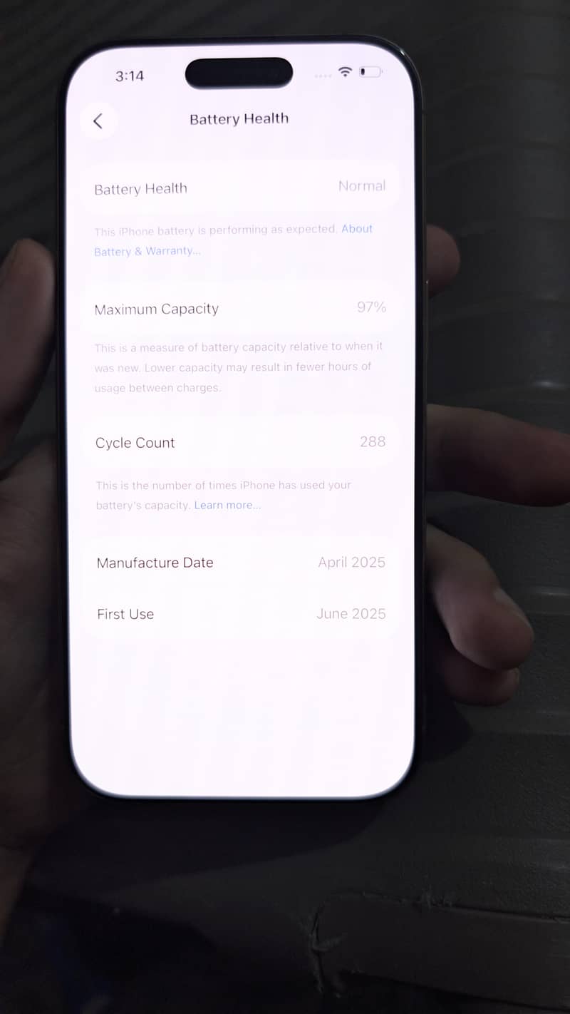 Apple iPhone 16 Pro 5