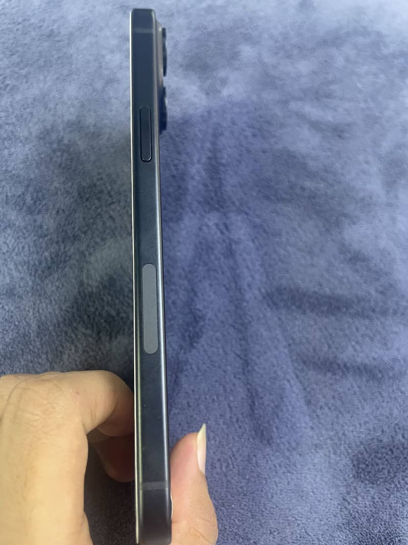 Apple iPhone 15 plus 2