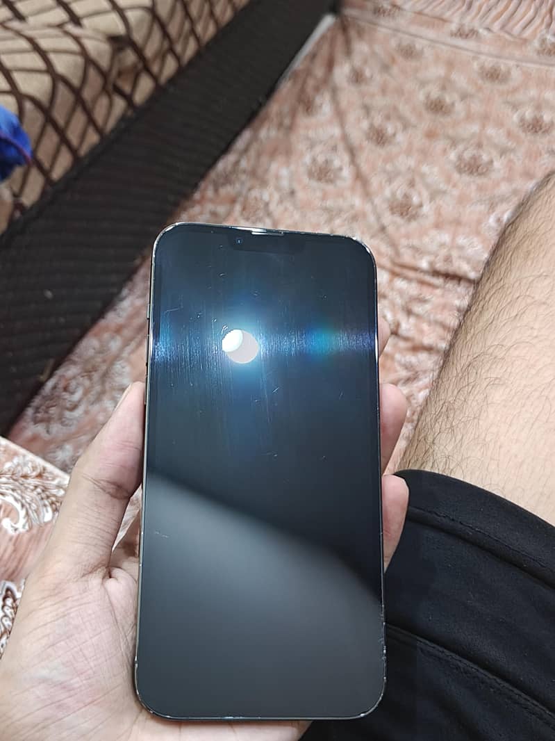 Iphone 13 Pro Max pta 5