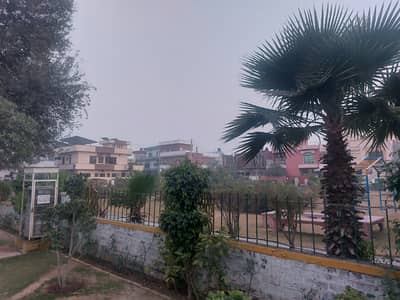 10 Marla Plot Ideal Location Near Park Mosque Market Plot For Sale