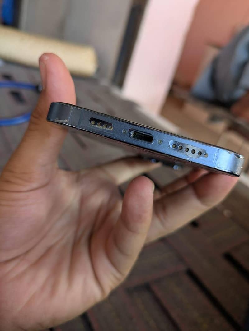 Apple iPhone 13 Pro Max 3