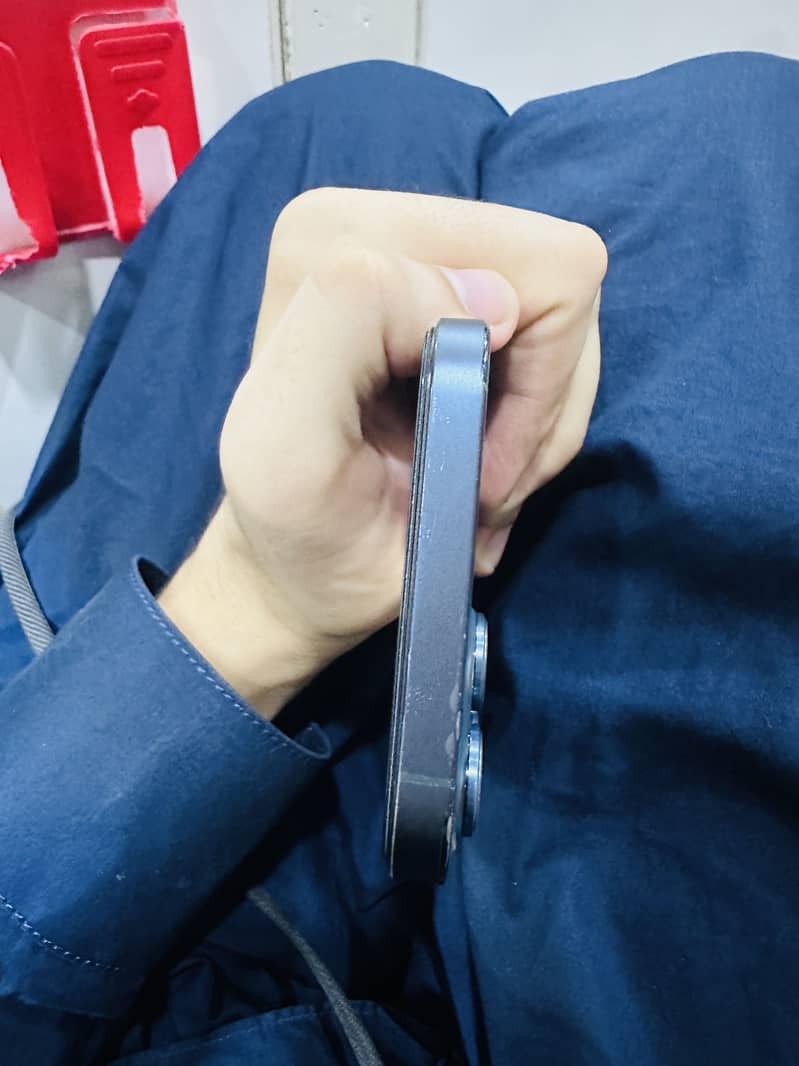 Apple iPhone 12 Pro Max 1