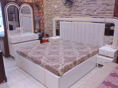 bread new modern bedroom set&white higloss bed