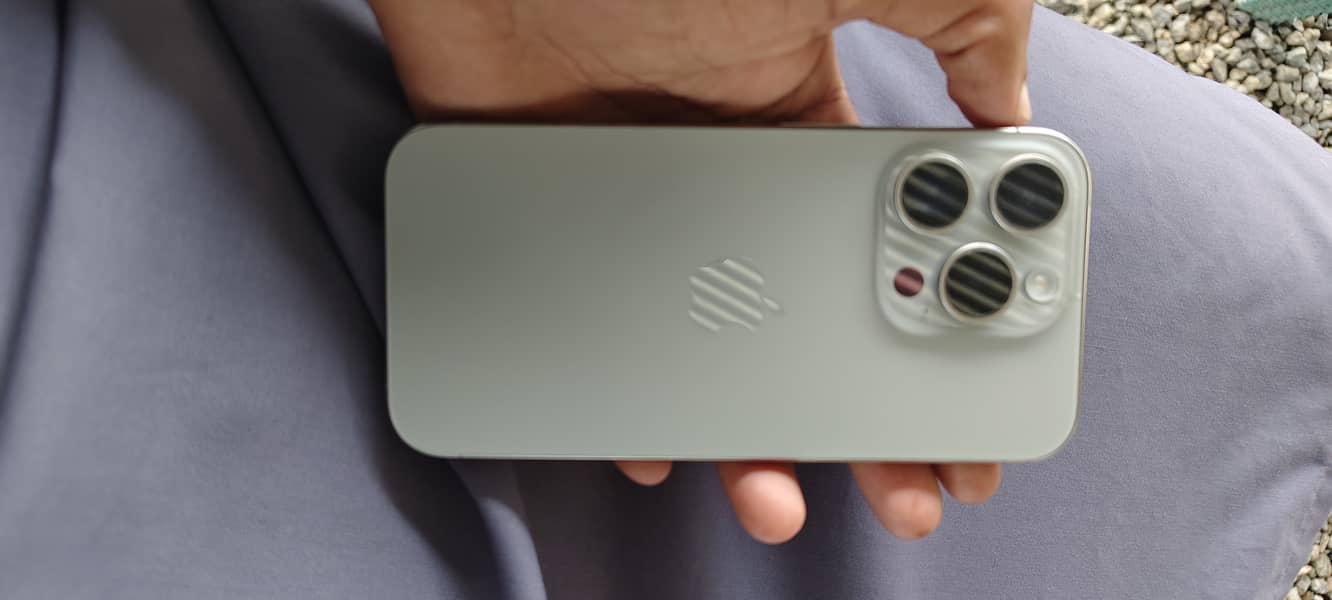 Apple iPhone 15 Pro 15