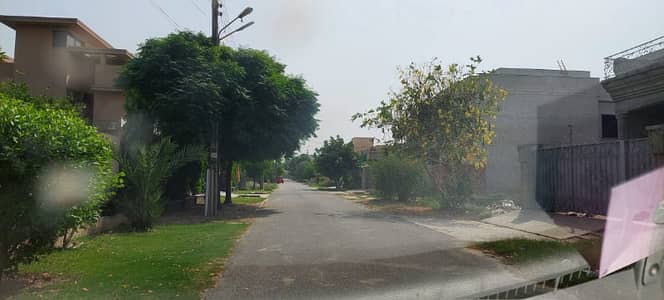 1 Kanal Best Location Near Park Mosque Market And Main Motorway Link Road Approach Plot For Sale
