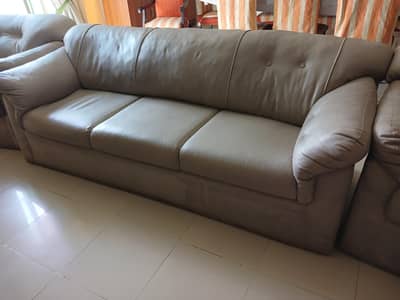 sofa set available for sale