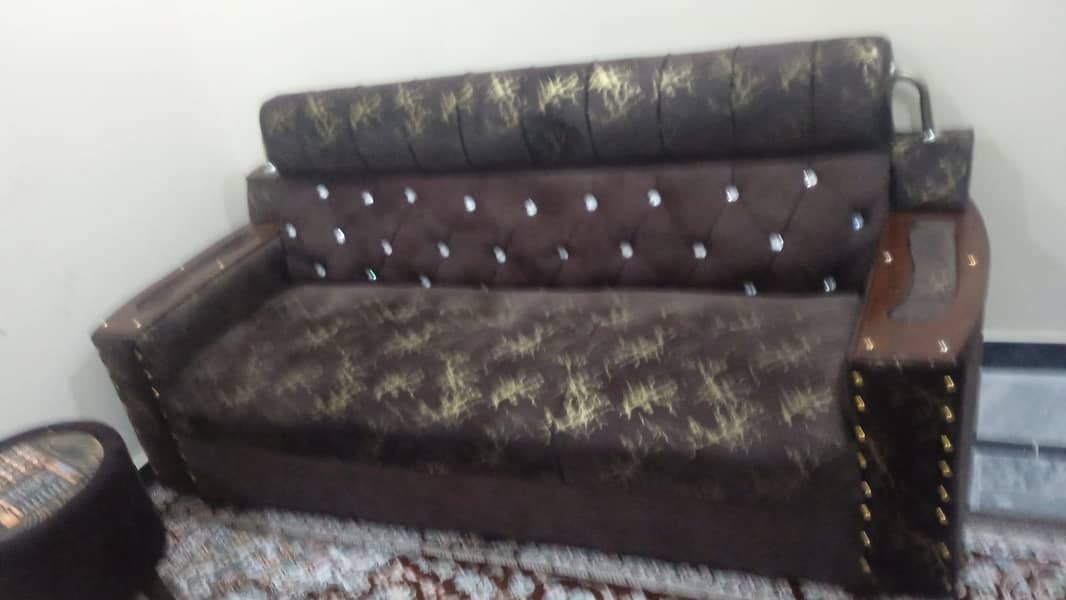 5 Seater sofa 0